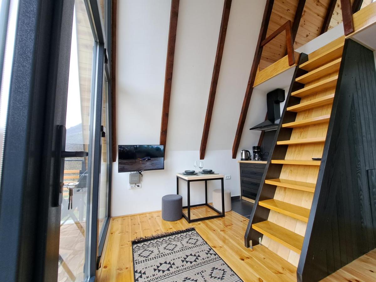 Fern Farm Tiny Home Mojkovac Exteriör bild