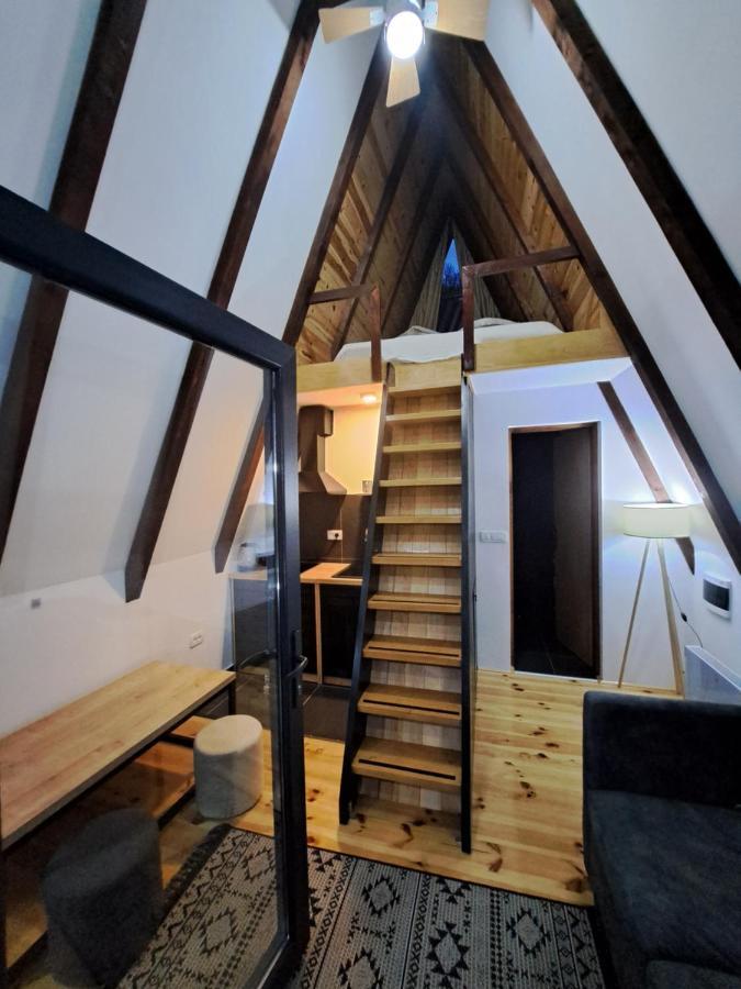 Fern Farm Tiny Home Mojkovac Exteriör bild